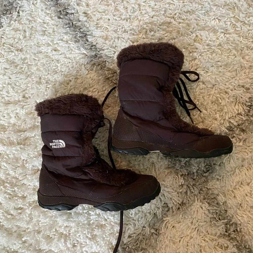 The North Face Women’s Brown Insulated Winter Snow/Rain Boots - Picture 1 of 6